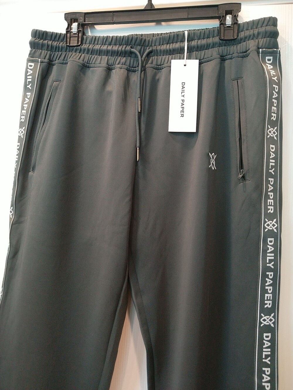 Daily Paper Tonal Etape Logo Track pants Men's Size L Chic Green NWT Joggers